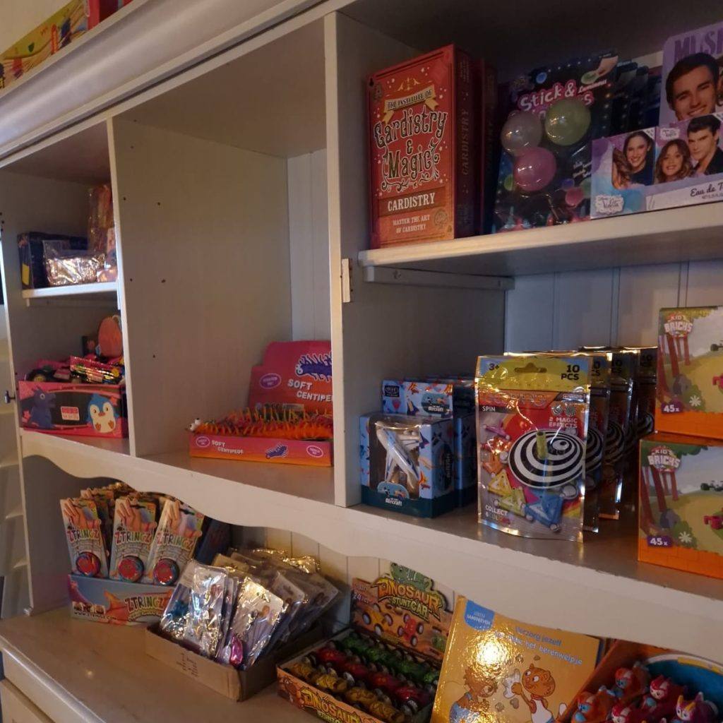 IMG-20240429-WA0012_SQ Suykerbuyck Oirschot cadeautjeskast